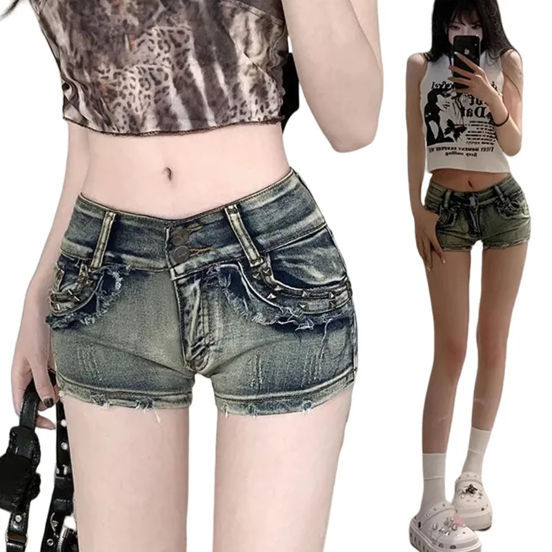 Women's Summer Hot High Street American Spicy Girl Denim Shorts New Retro Rivet Slimming Sexy Tight Fitting Hip Hugging
Women's Summer Hot High Street American Spicy Girl Denim Shorts New Retro Rivet Slimming Sexy Tight Fitting Hip Hugging