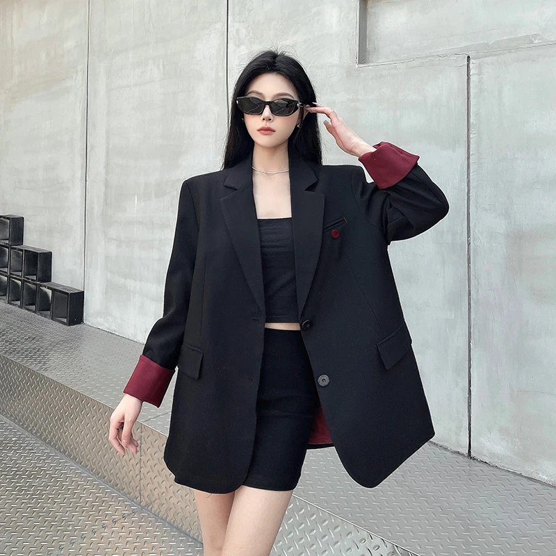 SuperAen Red Contrast Color Long-sleeved Loose Women's Suit Jacket 2026 Spring New Korean Style Oversize Suit Tops
SuperAen Red Contrast Color Long-sleeved Loose Women's Suit Jacket 2026 Spring New Korean Style Oversize Suit Tops