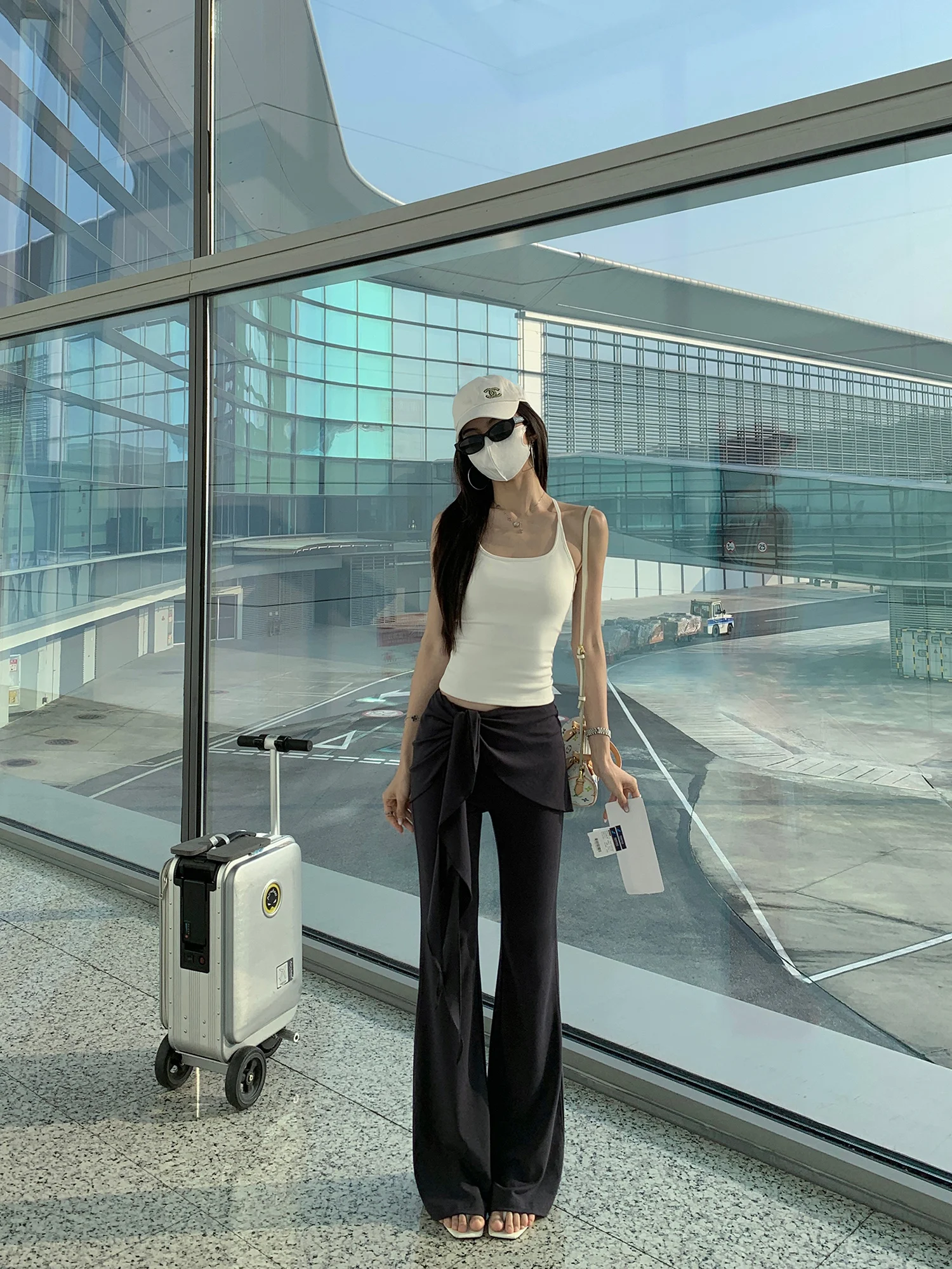 High Waist Casual Pants Women's Design Sense Side Tie Draped Long Pants MULVAN Interwoven adow Light Flared Pants
High Waist Casual Pants Women's Design Sense Side Tie Draped Long Pants MULVAN Interwoven adow Light Flared Pants
