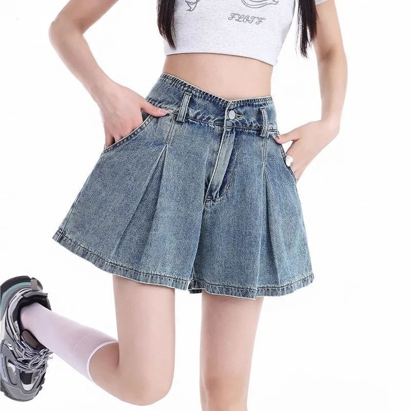 High Waist Loose Fit Denim Shorts plus Size Summer Casual Style Button Detail Standard Body Shape All Seasons Adult Women's J...
High Waist Loose Fit Denim Shorts plus Size Summer Casual Style Button Detail Standard Body Shape All Seasons Adult Women's J...