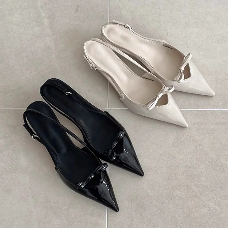 2024, весенние новые женские туфли на высоком каблуке с острым носком, котенок, каблук сзади, ремешок из лакированной кожи с бантом, сексуальные элегантные женские сандалии с запахом и носком
2024, весенние новые женские туфли на высоком каблуке с острым носком, котенок, каблук сзади, ремешок из лакированной кожи с бантом, сексуальные элегантные женские сандалии с запахом и носком