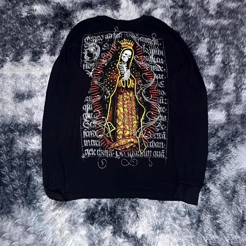 Винтажная готическая рубашка со скелетом девственницы с графическим принтом, черная рубашка большого размера с длинными рукавами Y2K, модная мужская и женская повседневная трендовая уличная одежда
Винтажная готическая рубашка со скелетом девственницы с графическим принтом, черная рубашка большого размера с длинными рукавами Y2K, модная мужская и женская повседневная трендовая уличная одежда