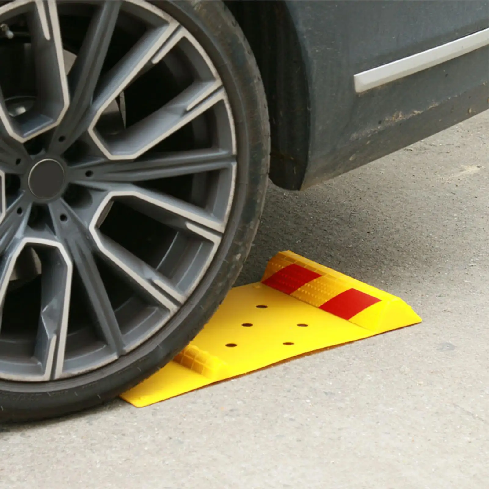 Garage Parking Mat Wheel Stoppers Anti-Slip Parking Aids High Visibility Wheel Stabilizer Guides Stops for Automotive Sedan SUV
Garage Parking Mat Wheel Stoppers Anti-Slip Parking Aids High Visibility Wheel Stabilizer Guides Stops for Automotive Sedan SUV