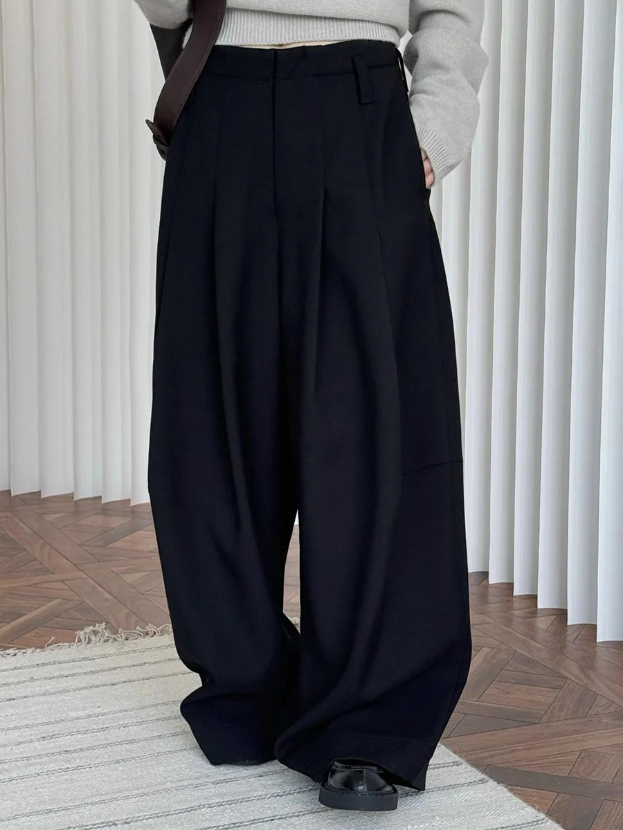 Onecozyday Women's Minimalist Solid Black Pleated Baggy Wide Leg Pants High Rise Relaxed Fit Full Length Streetwear Dress Pants
Onecozyday Women's Minimalist Solid Black Pleated Baggy Wide Leg Pants High Rise Relaxed Fit Full Length Streetwear Dress Pants