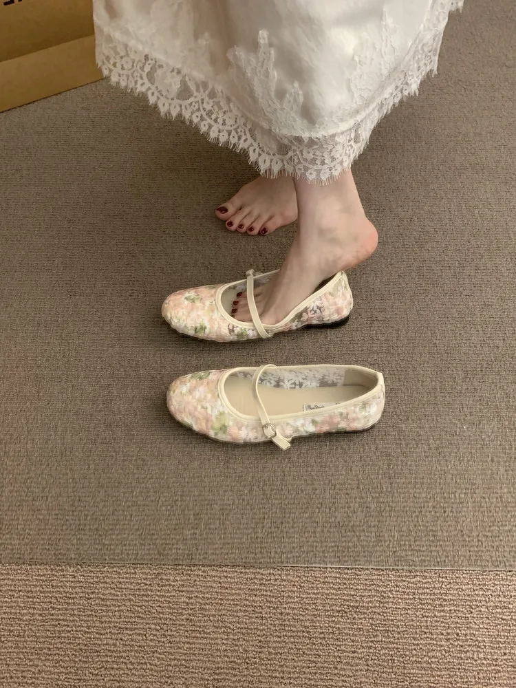 2026 Spring Autumn New Lace Petite Flat Shoes Round Toe Slip on Ballet Flats with Single Strap for Women
2026 Spring Autumn New Lace Petite Flat Shoes Round Toe Slip on Ballet Flats with Single Strap for Women