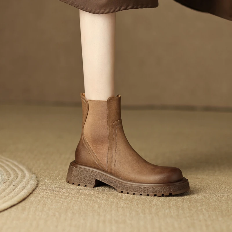 NEW Winter Women Boots Round Toe Chunky Heel Shoes for Women Autumn Split Leather Ankle Boots for Women Platform Chelsea Boots
NEW Winter Women Boots Round Toe Chunky Heel Shoes for Women Autumn Split Leather Ankle Boots for Women Platform Chelsea Boots