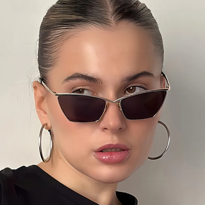 Classic Cat Eye Rectangle Sunglasses Women 2024 Luxury Brand Design Vintage Metal Frame Sun Glasses Retro Eyewear Unisex 300907
Classic Cat Eye Rectangle Sunglasses Women 2024 Luxury Brand Design Vintage Metal Frame Sun Glasses Retro Eyewear Unisex 300907