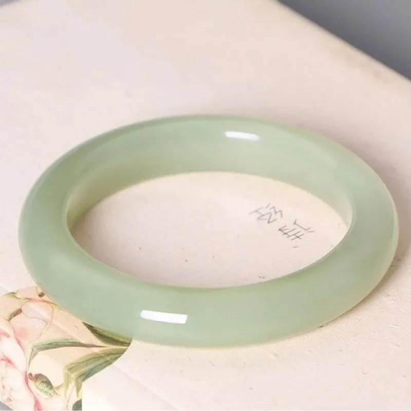 The New Natural High Ice Clear Water Color Bracelet, Fashionable and Versatile Temperament Accessories
The New Natural High Ice Clear Water Color Bracelet, Fashionable and Versatile Temperament Accessories