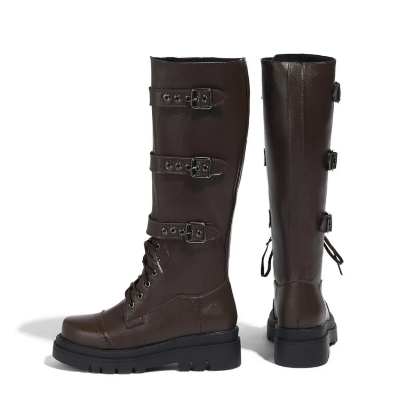 Новые длинные ботинки на низком каблуке 5 см в средневековом стиле с пряжкой ремня, европейско-американские черно-коричневые мотоциклетные ботинки для танцев на шесте Spicy Girl
Новые длинные ботинки на низком каблуке 5 см в средневековом стиле с пряжкой ремня, европейско-американские черно-коричневые мотоциклетные ботинки для танцев на шесте Spicy Girl