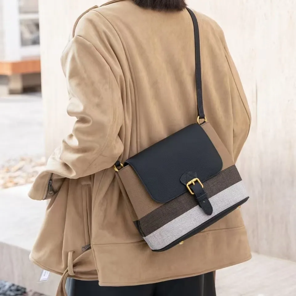 Faionable Commuter Genuine Leather Women's Bag Trendy 2024 New Versatile High-End Plaid Briease Cowhide Handbag
Faionable Commuter Genuine Leather Women's Bag Trendy 2024 New Versatile High-End Plaid Briease Cowhide Handbag