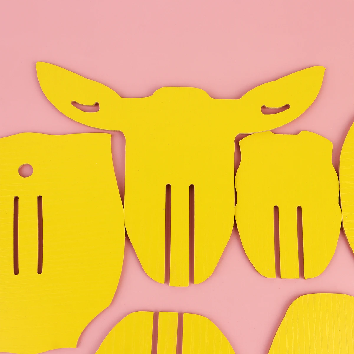 Creative Deer Head Wall Decor Wooden Lightweight Wall Ornament For Home Living Room Festival Decoration (Lemon Yellow)
Creative Deer Head Wall Decor Wooden Lightweight Wall Ornament For Home Living Room Festival Decoration (Lemon Yellow)