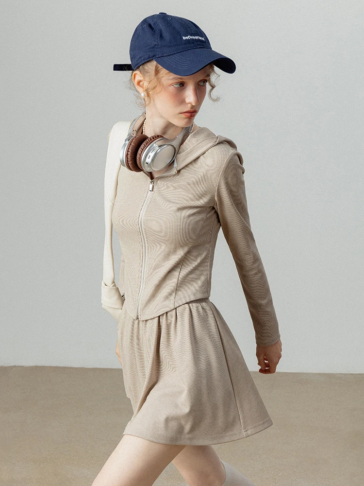 EGGKA Hat Short Sleeve Slim Fit Long Sleeve T-Shirt Elastic Waist Half Skirt Two Piece Set Autumn Fashion Casual Sports Suit
EGGKA Hat Short Sleeve Slim Fit Long Sleeve T-Shirt Elastic Waist Half Skirt Two Piece Set Autumn Fashion Casual Sports Suit