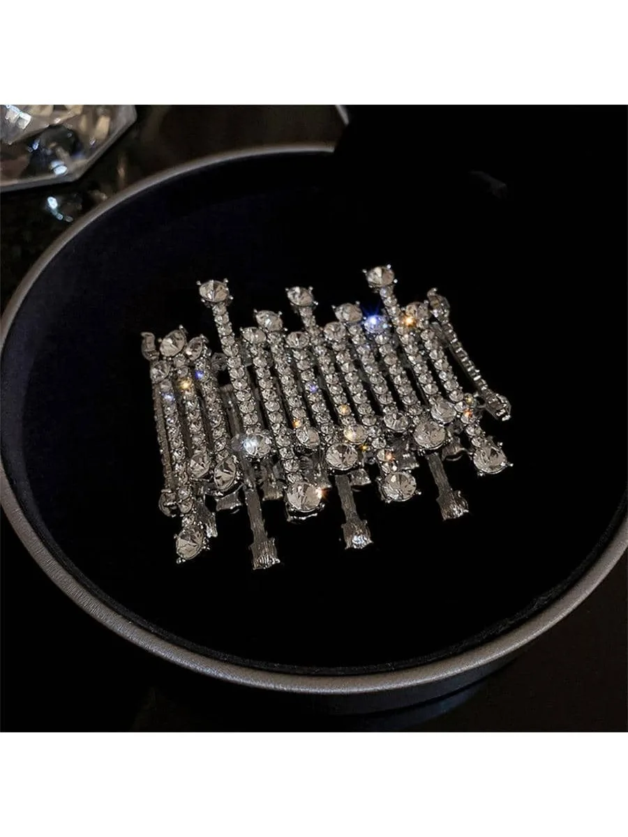 Elegant Artificial Crystal Bangle For Women Party Accessory
Elegant Artificial Crystal Bangle For Women Party Accessory