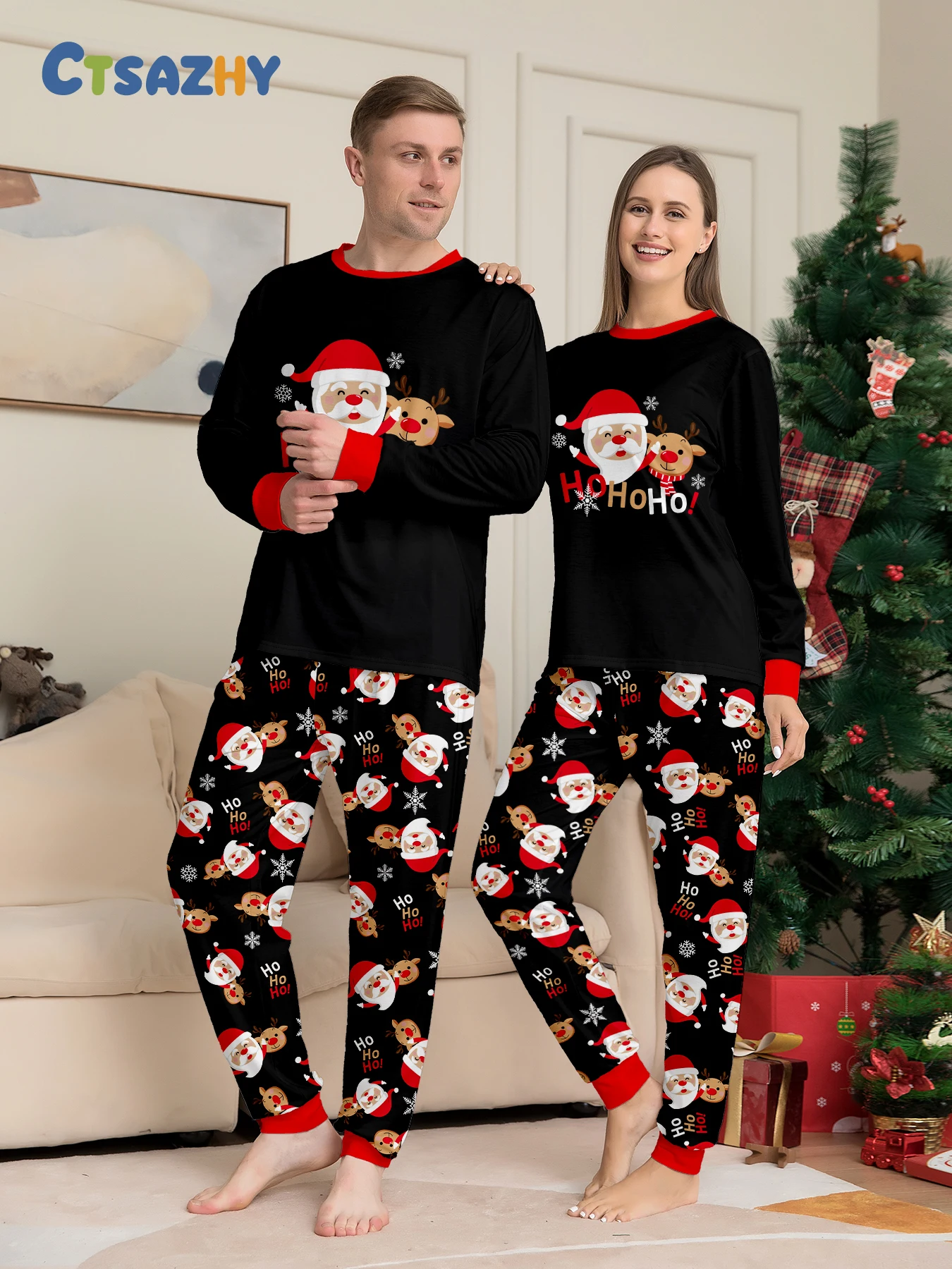 Рождественский комплект одежды для сна для пар - черная пижама с длинными рукавами и принтом Санта-Клауса с оленями «Ho Ho Ho Ho» и штаны с праздничным узором
Рождественский комплект одежды для сна для пар - черная пижама с длинными рукавами и принтом Санта-Клауса с оленями «Ho Ho Ho Ho» и штаны с праздничным узором