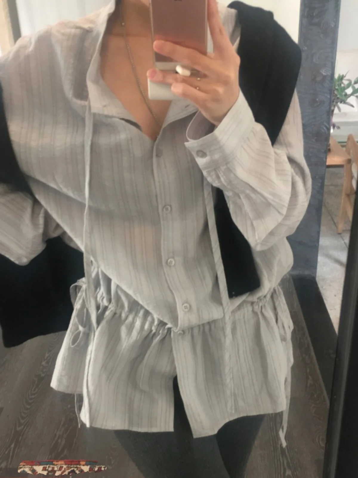 Elegant Slimming Long Sleeve Shirt Women's Versatile Belted Chic White Shirt Spring Commute Style Korean Loose Fit Pure Color
Elegant Slimming Long Sleeve Shirt Women's Versatile Belted Chic White Shirt Spring Commute Style Korean Loose Fit Pure Color