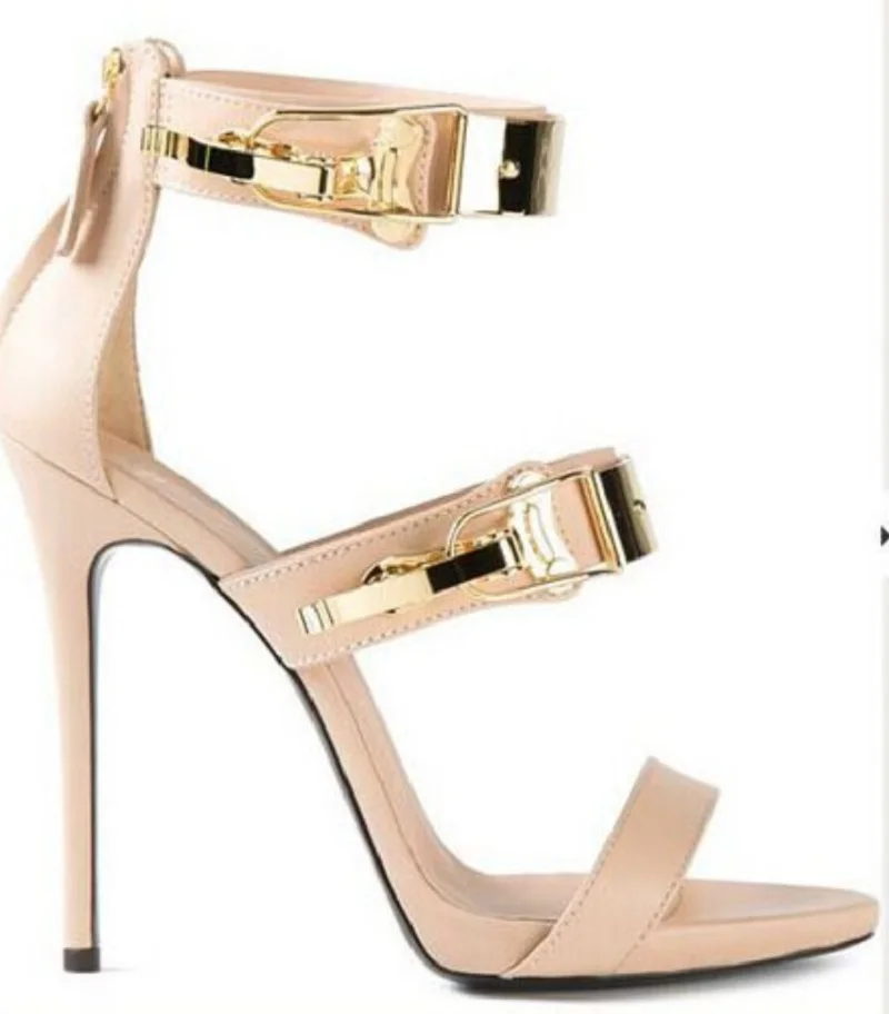 Summer New Sexy Open Toe Line with Metal Decoration Roman Sandals Thin High Heel Banquet Dress Versatile Large Women's Shoes
Summer New Sexy Open Toe Line with Metal Decoration Roman Sandals Thin High Heel Banquet Dress Versatile Large Women's Shoes