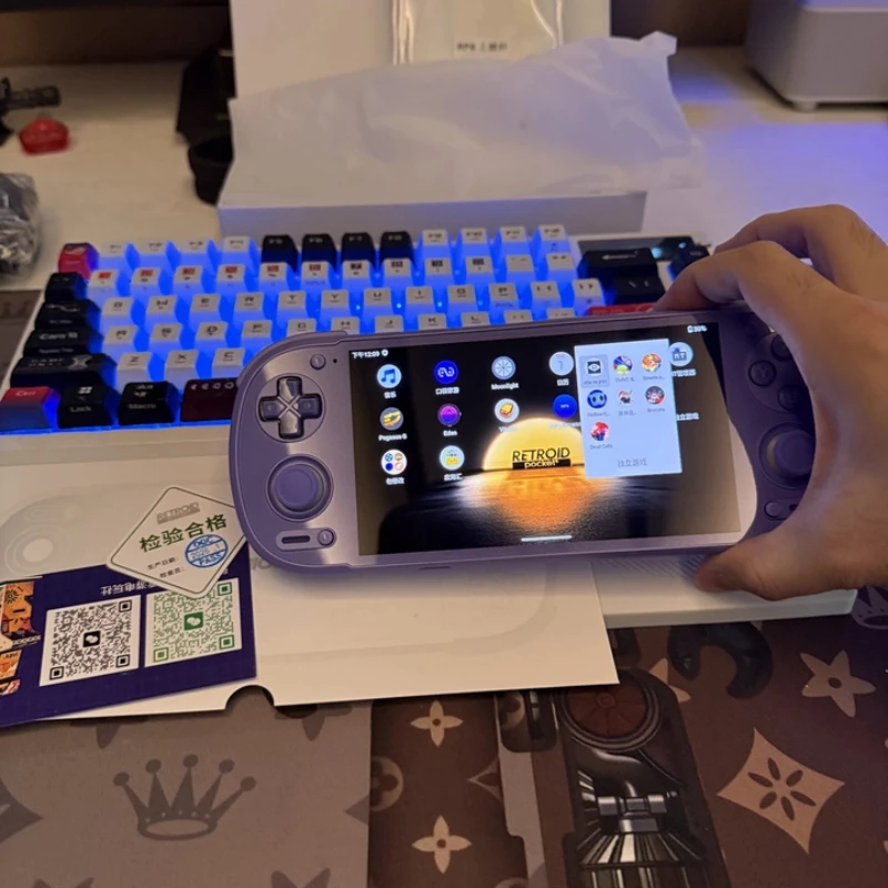 NEW in Stock Retroid Pocket 6 Handheld Android Gaming Console 8Gen2 5.5 Inch 120Hz AMOLED Screen Bluetooth5.3 6000mAh Battery
NEW in Stock Retroid Pocket 6 Handheld Android Gaming Console 8Gen2 5.5 Inch 120Hz AMOLED Screen Bluetooth5.3 6000mAh Battery