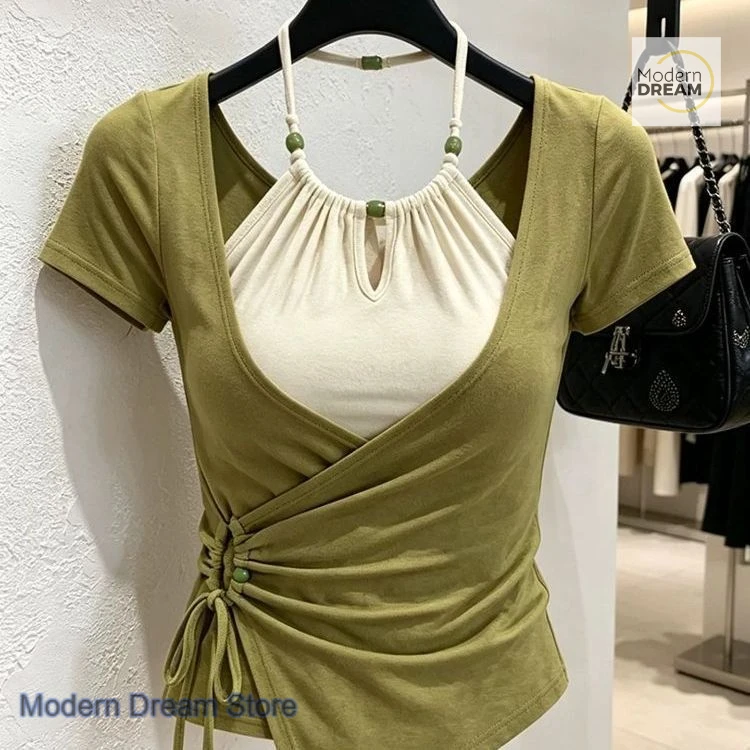 French temperament pure color matching neck fake two-piece lace-up short-sleeved T-shirt women's summer new slim casual top
French temperament pure color matching neck fake two-piece lace-up short-sleeved T-shirt women's summer new slim casual top
