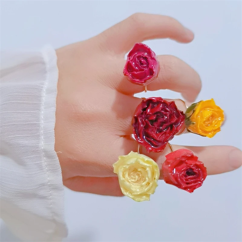 Original Eternal Flower Dried Flower Ring Natural True Flower Ring Adjustable for Women Fashion Yellow Red Rose Retro Ring
Original Eternal Flower Dried Flower Ring Natural True Flower Ring Adjustable for Women Fashion Yellow Red Rose Retro Ring