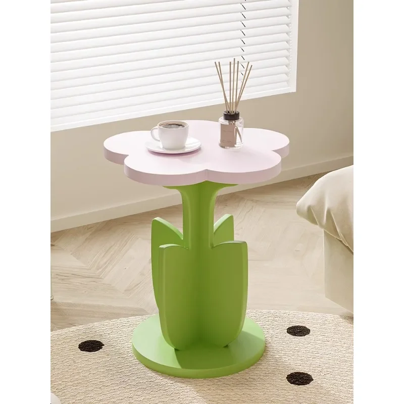 Small fresh cream style decoration coffee table floor decoration sofa bedroom soft housewarming gift
Small fresh cream style decoration coffee table floor decoration sofa bedroom soft housewarming gift