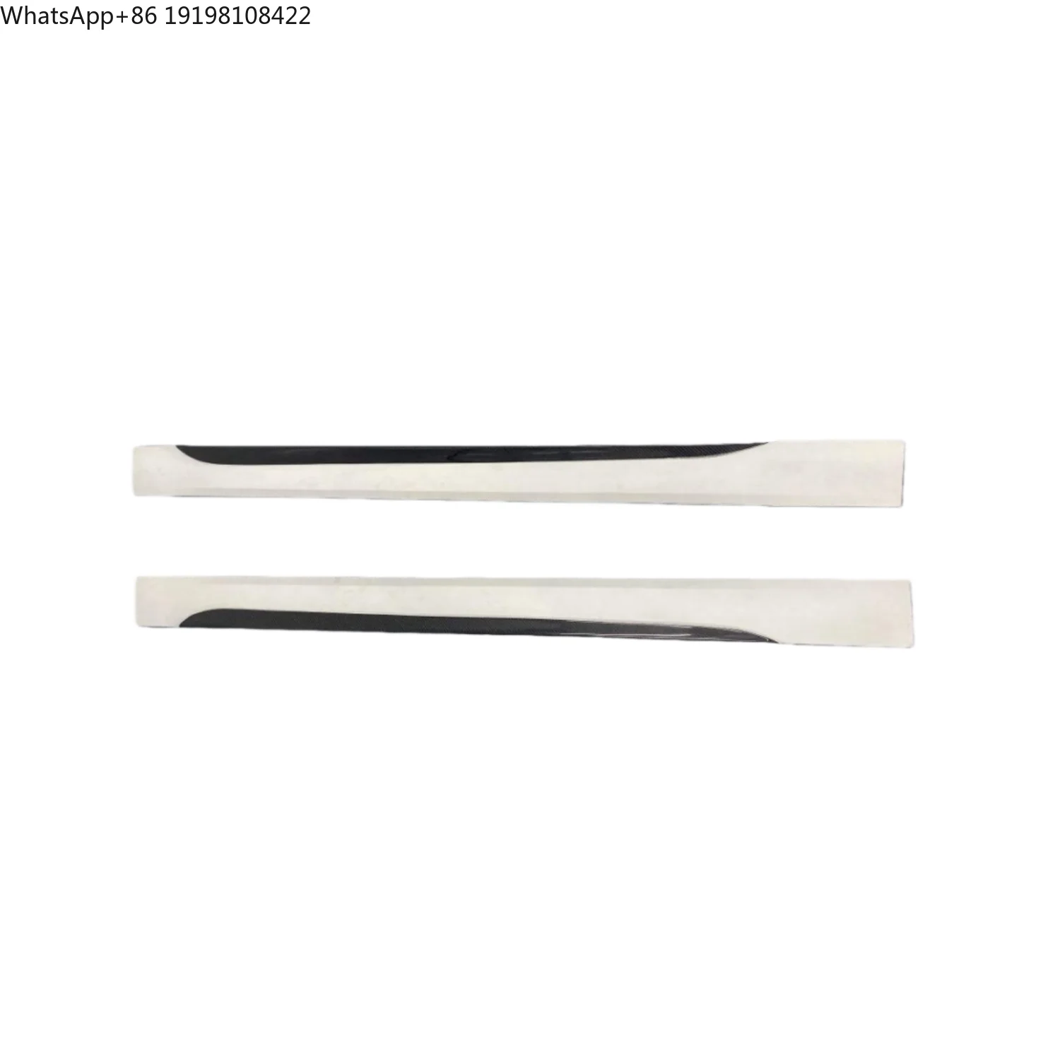 Автомобильные аксессуары: боковые юбки (накладки) из карбона для бампера Alfa Romeo Stelvio
Автомобильные аксессуары: боковые юбки (накладки) из карбона для бампера Alfa Romeo Stelvio