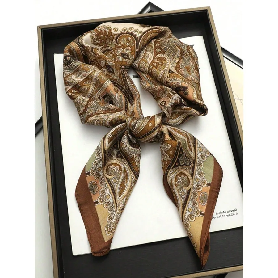 1pc Bohemian Paisley Patterned 27.5" X 27.5" Silk Bandana Scarf, Fashionable Design, Suitable For Daily Wear
1pc Bohemian Paisley Patterned 27.5" X 27.5" Silk Bandana Scarf, Fashionable Design, Suitable For Daily Wear