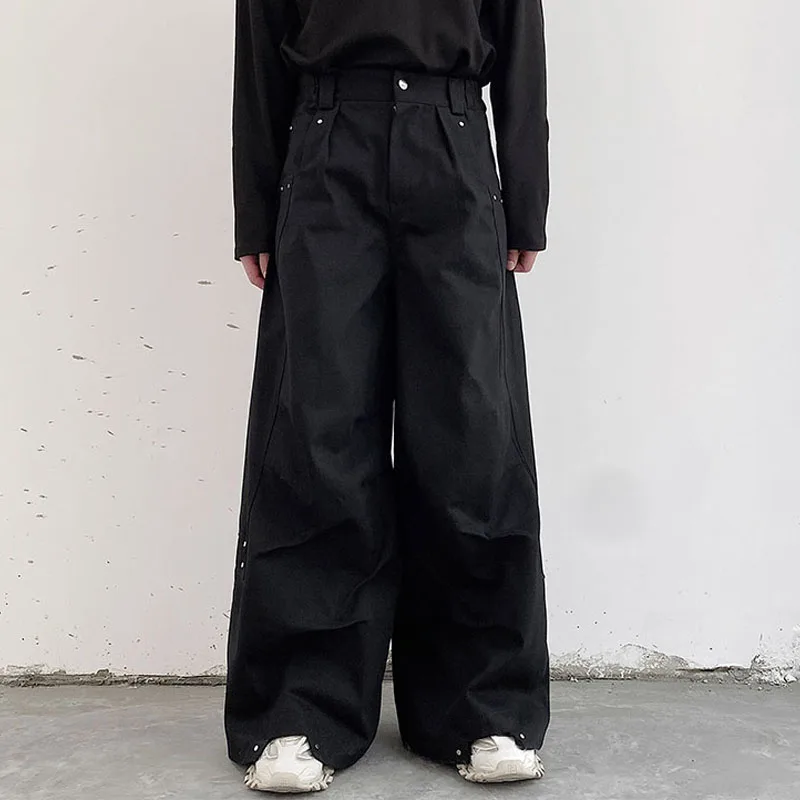 2023Dark Winter Niche Black Fashion Folds Autumn Men Loose Wide-leg Long Trousers Trend Rivet Streetwear Casual Pants Male
2023Dark Winter Niche Black Fashion Folds Autumn Men Loose Wide-leg Long Trousers Trend Rivet Streetwear Casual Pants Male