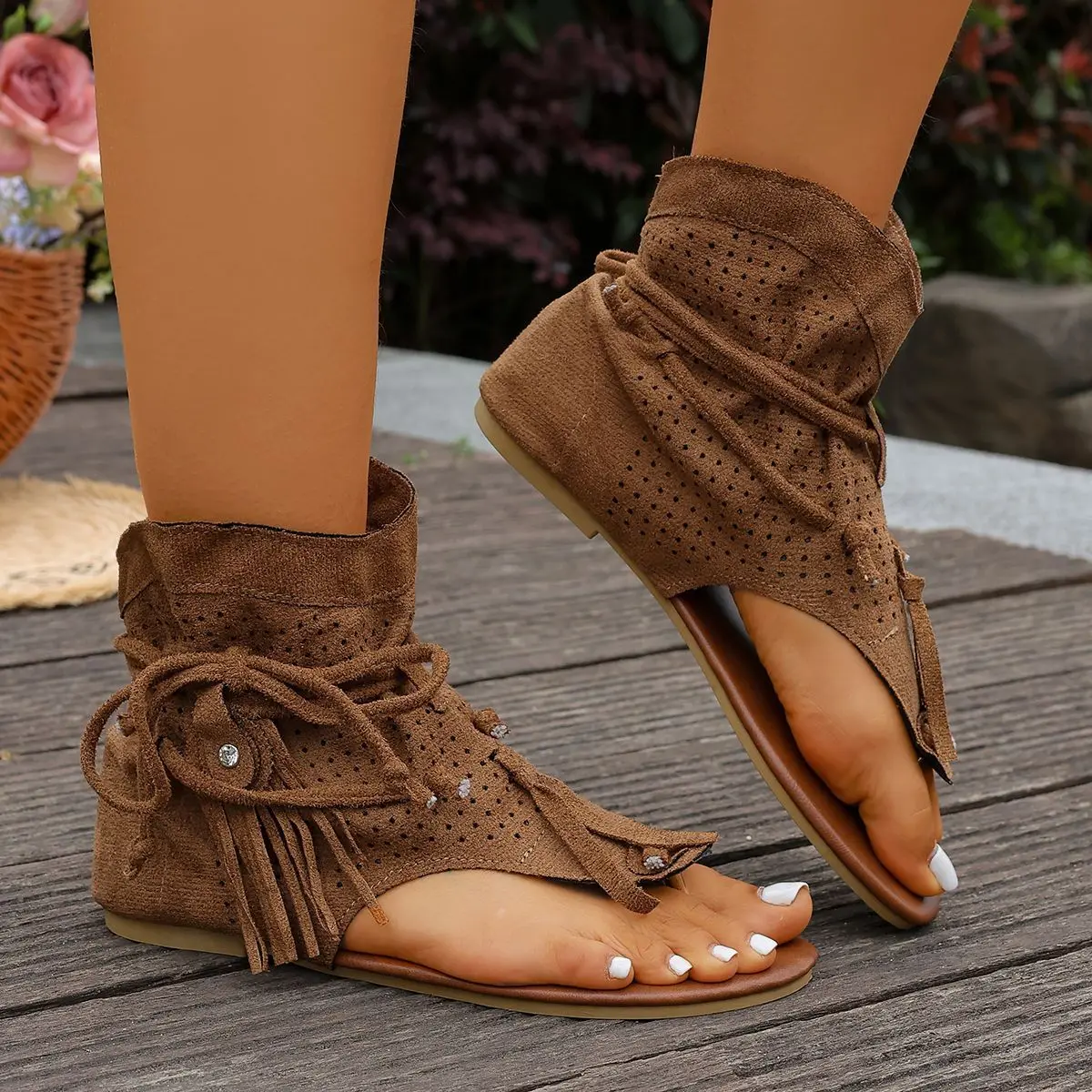 Retro Luxury Sandals Woman Design Denim Suede Lace-up Hollow Falt Flip-flops Shoes Bohemia Summer Beach Shoes buty damskie
Retro Luxury Sandals Woman Design Denim Suede Lace-up Hollow Falt Flip-flops Shoes Bohemia Summer Beach Shoes buty damskie