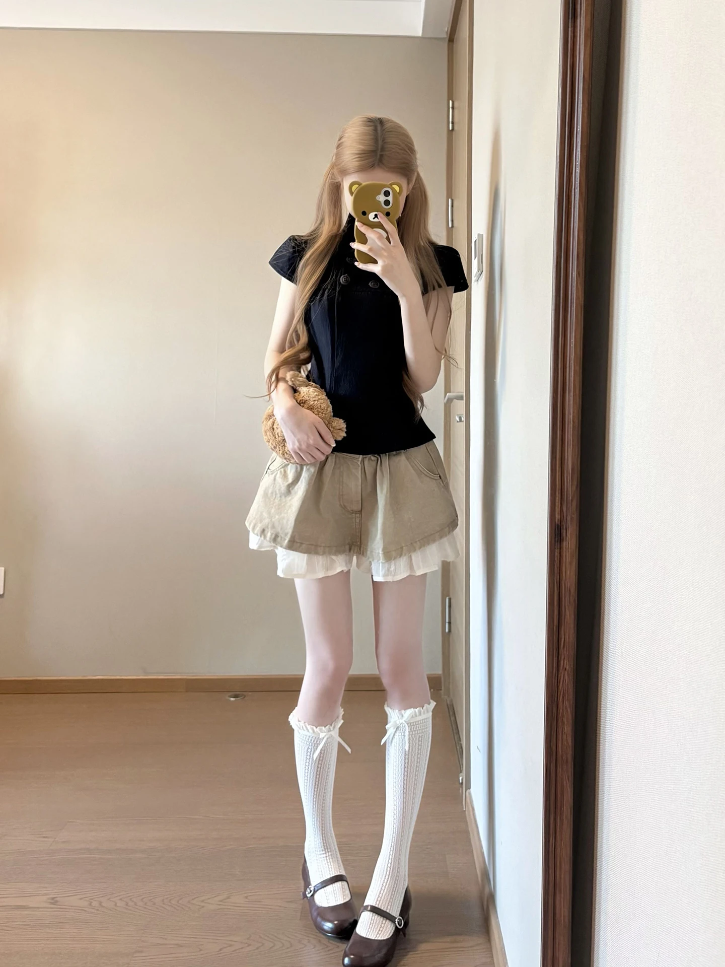 Summer Lightweight Short Sleeve Shirt Women's Korean Retro School Style A-Line Skirt Set Breathable Casual Fashion Outfit
Summer Lightweight Short Sleeve Shirt Women's Korean Retro School Style A-Line Skirt Set Breathable Casual Fashion Outfit