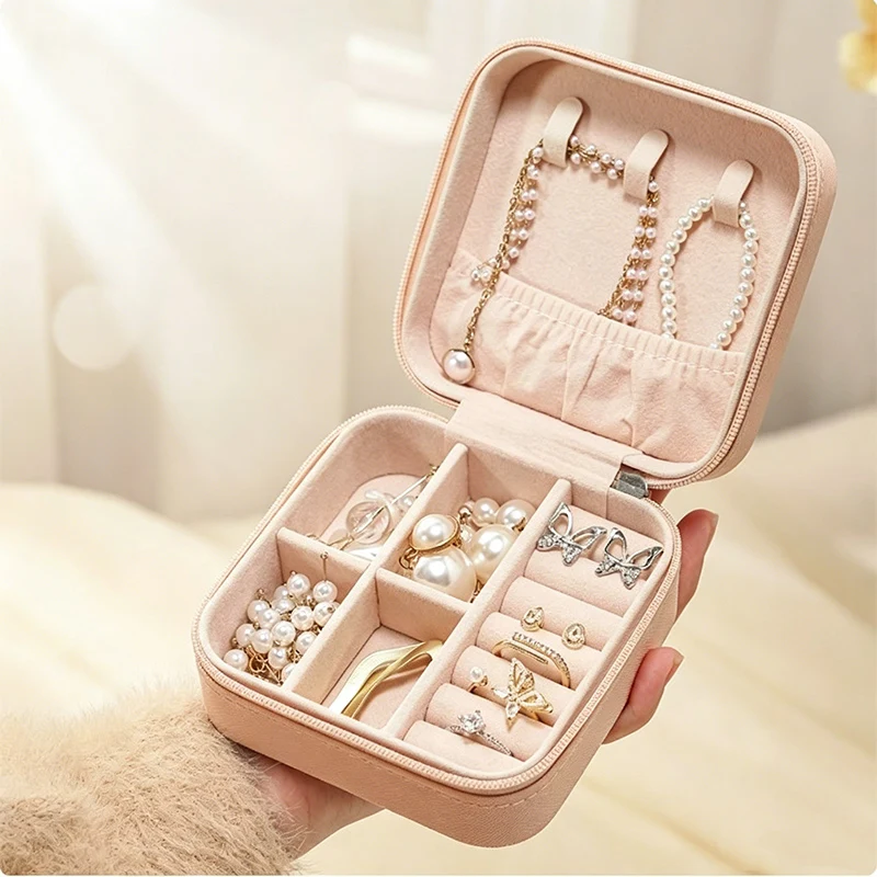 Double Layer Leather Storage Box for Rings & Earrings – Small Fine Grid Zipper Bag with Large Flap
Double Layer Leather Storage Box for Rings & Earrings – Small Fine Grid Zipper Bag with Large Flap