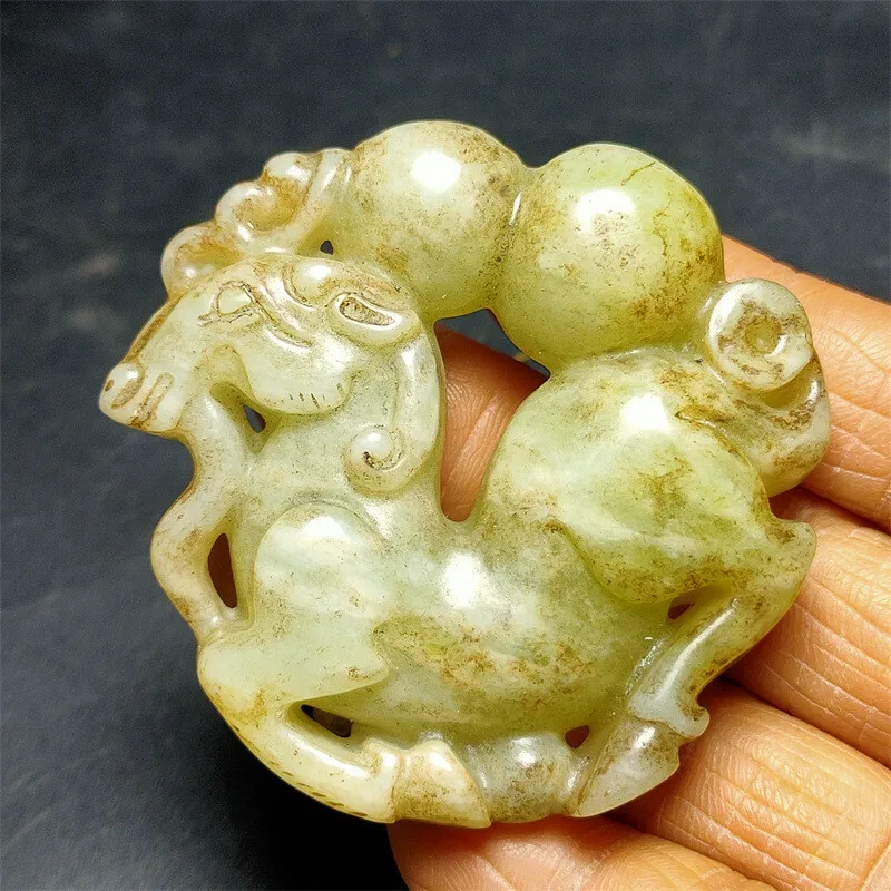 Handicrafts, Jade Carvings Gourds Jade Pendants Zodiac Horse Pendants On Horses
Handicrafts, Jade Carvings Gourds Jade Pendants Zodiac Horse Pendants On Horses