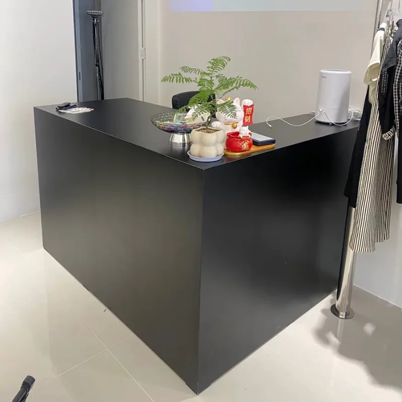 Модные роскошные стойки ресепшн для магазинов, офисные L-образные стойки ресепшн, столы-стеллажи, промышленная мебель
Модные роскошные стойки ресепшн для магазинов, офисные L-образные стойки ресепшн, столы-стеллажи, промышленная мебель