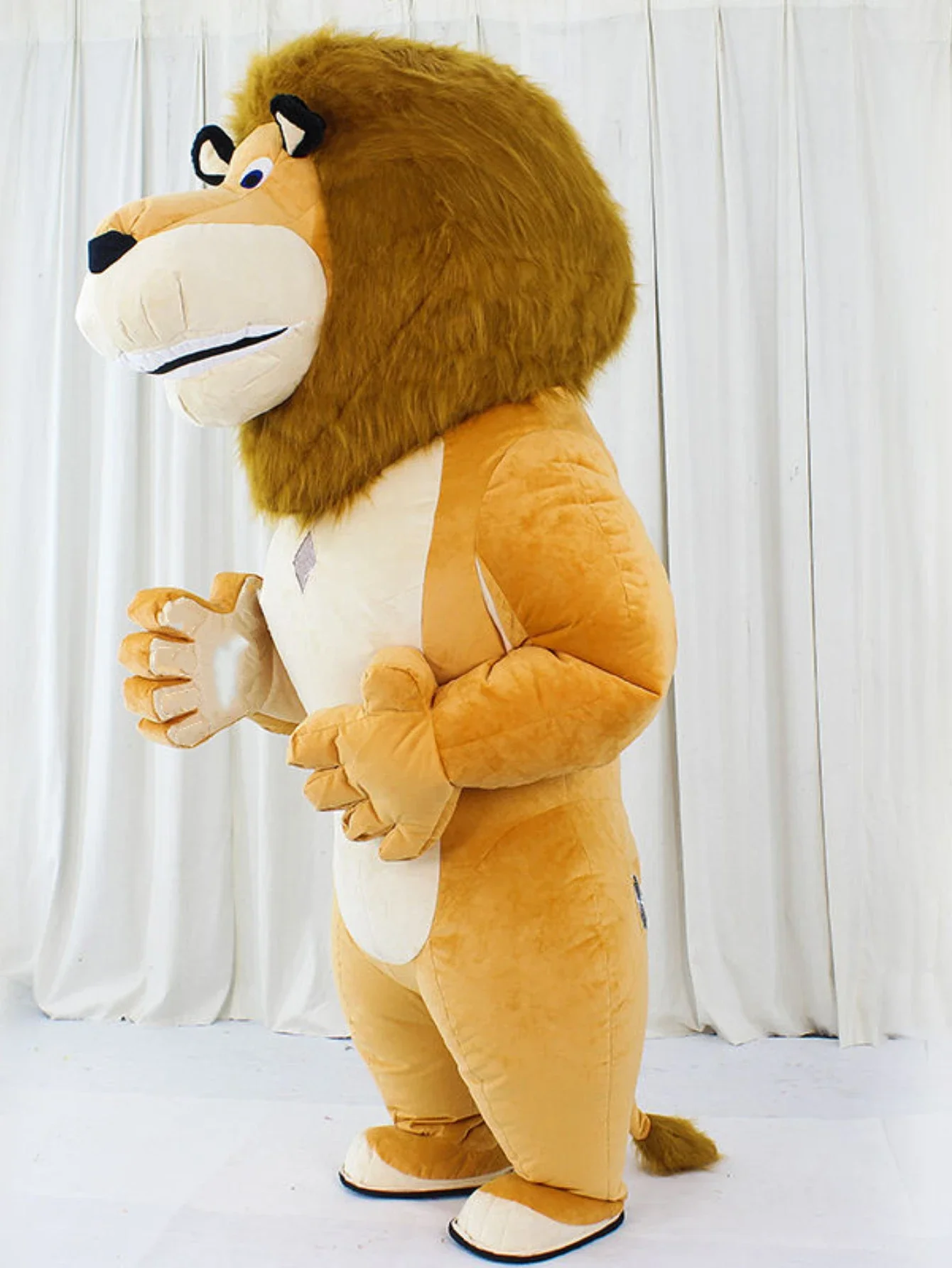 Giant Brown Inflatable Lion Mascot Costume Advertising Parade Blow Up Cartoon Outfits Adult Halloween Christmas Fancy Suits
Giant Brown Inflatable Lion Mascot Costume Advertising Parade Blow Up Cartoon Outfits Adult Halloween Christmas Fancy Suits