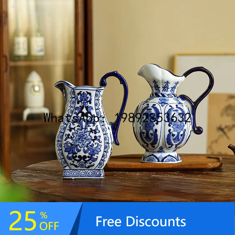 CZ Ceramic Vase Chinese Style Home Large Blue and White Porcelain Vase Living Room TV Cabinet Decoration
CZ Ceramic Vase Chinese Style Home Large Blue and White Porcelain Vase Living Room TV Cabinet Decoration