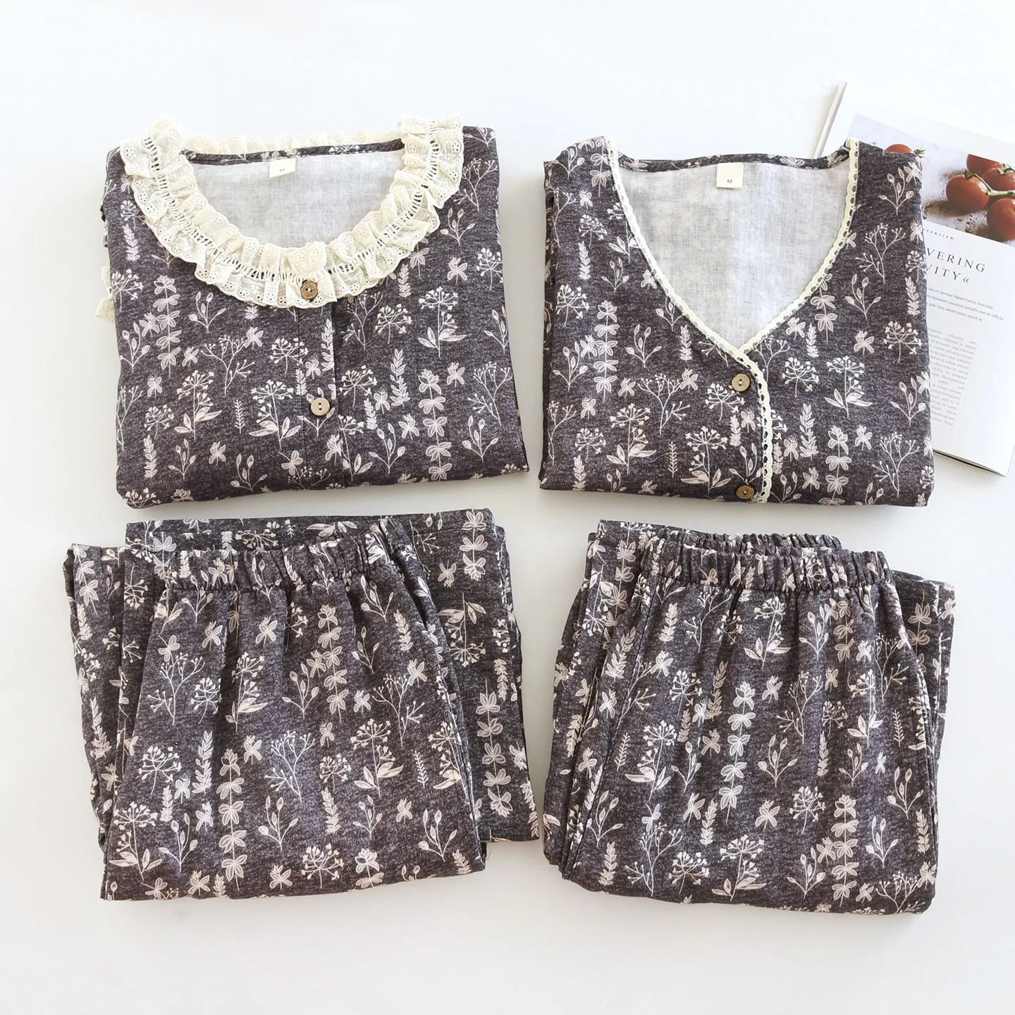 Summer Women's Sleepwear Set Print Floral Cotton Lightweight Long Sleeve Shirt Pant Suit Two-Piece Home Garments
Summer Women's Sleepwear Set Print Floral Cotton Lightweight Long Sleeve Shirt Pant Suit Two-Piece Home Garments