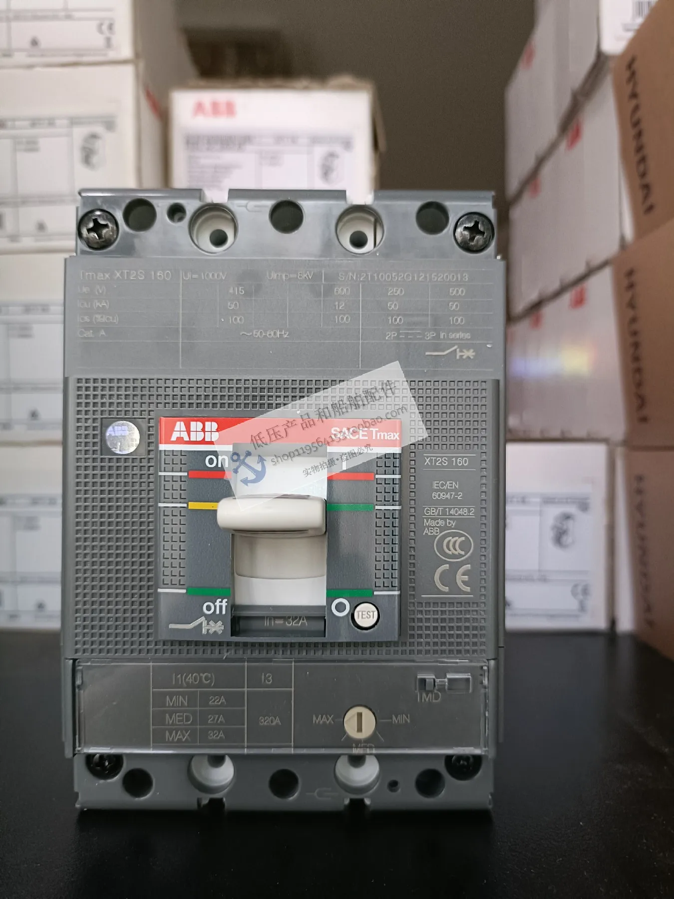 New original genuine ABB molded case circuit breaker XT2S160 *** 40-400 FF 3P fixed
New original genuine ABB molded case circuit breaker XT2S160 *** 40-400 FF 3P fixed
