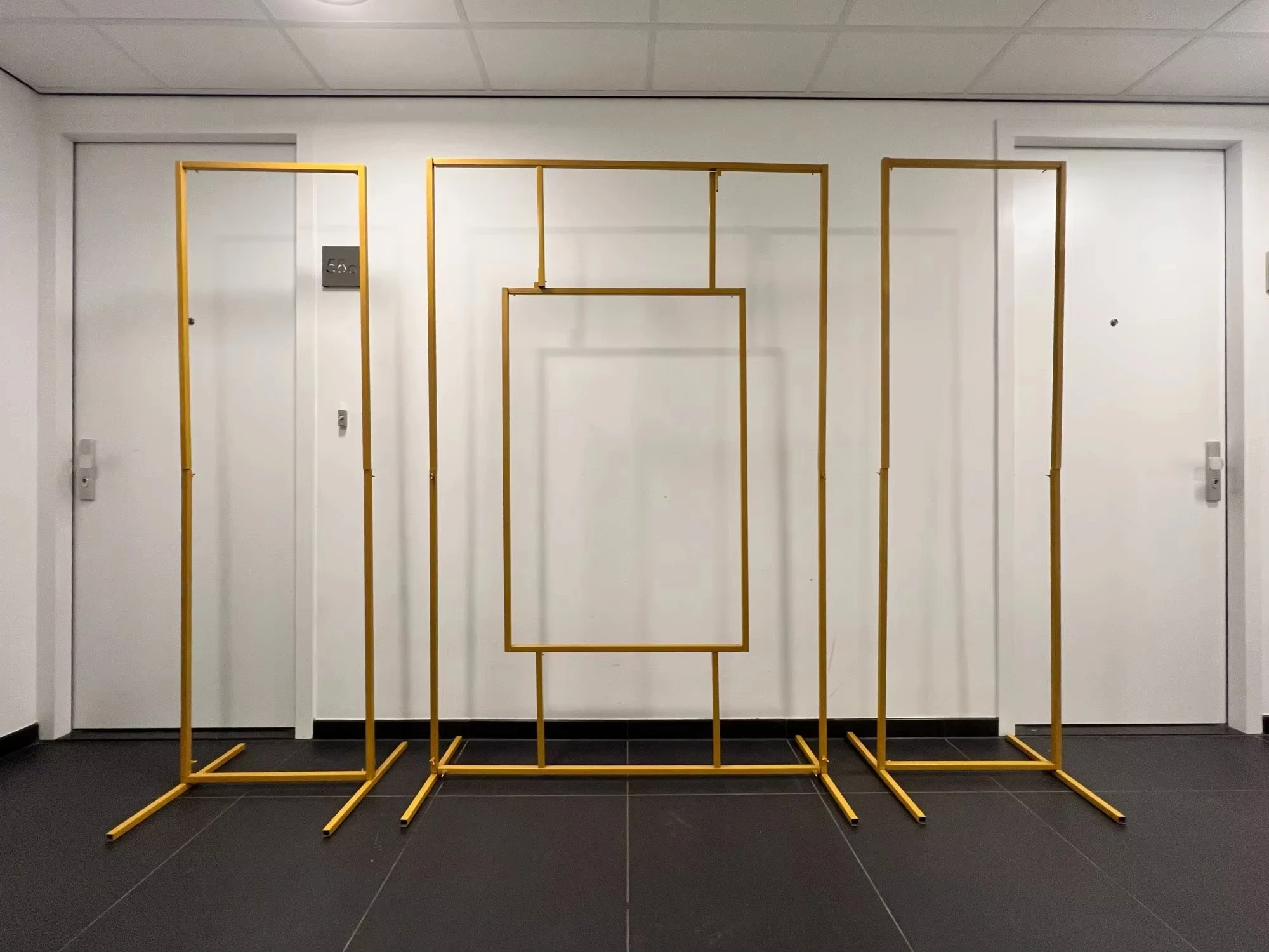 1set=3pcs Arch display stand background flower stand screen wedding arch props flower gate balloon decoration stand welcome sign
1set=3pcs Arch display stand background flower stand screen wedding arch props flower gate balloon decoration stand welcome sign