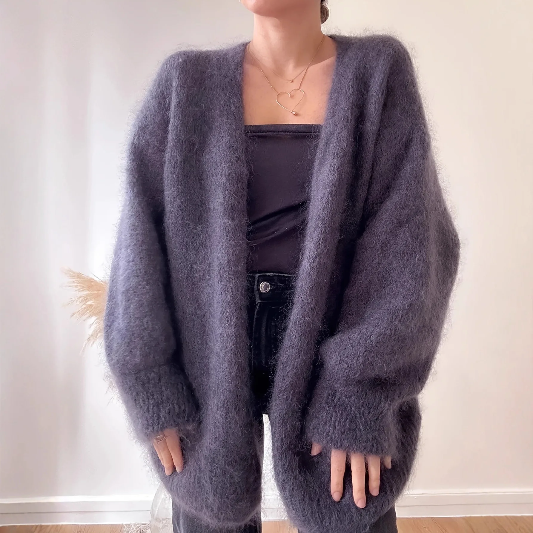 Soft Sweater Jacket for WomenLazy Style, Small Person Loose and Slim, Imitating Mink Velvet Knitted Cardigan for Women
Soft Sweater Jacket for WomenLazy Style, Small Person Loose and Slim, Imitating Mink Velvet Knitted Cardigan for Women