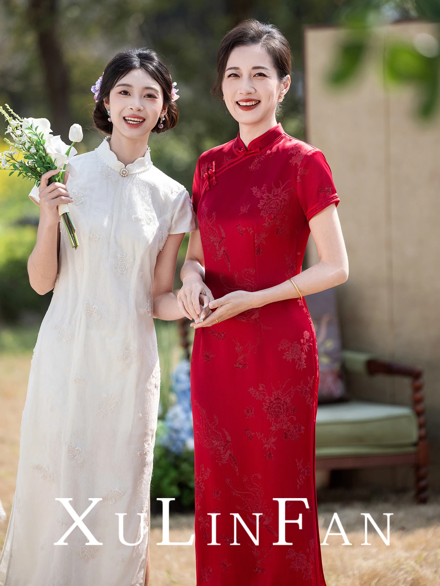 Red Wedding Dress Mommy Style Mid-Length Flag Robe Vintage Style Low Slit Short Sleeve Breathable Polyester Fiber
Red Wedding Dress Mommy Style Mid-Length Flag Robe Vintage Style Low Slit Short Sleeve Breathable Polyester Fiber
