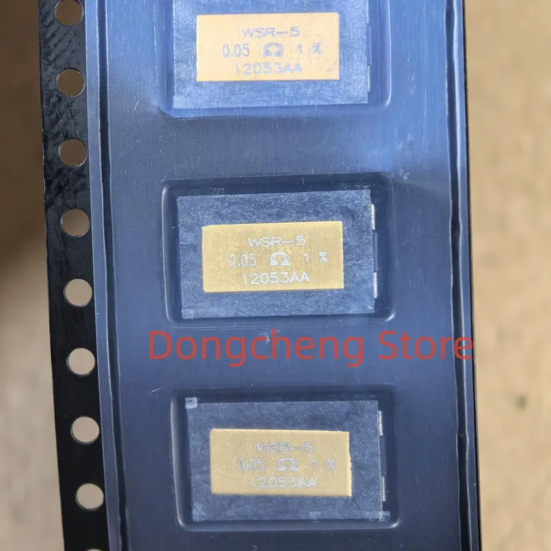 WSR5R0500FEA WSR-5 5 Вт 0,05R 1% 4527 50 мР Резистор измерения тока - SMD 5 Вт .05 Ом Прецизионное сопротивление мощности из сплава
WSR5R0500FEA WSR-5 5 Вт 0,05R 1% 4527 50 мР Резистор измерения тока - SMD 5 Вт .05 Ом Прецизионное сопротивление мощности из сплава