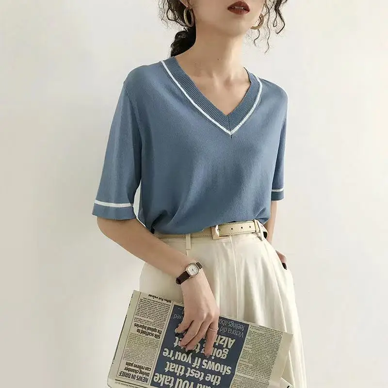 V-neck Short Sleeve Comfortable Casual Women's Clothing Summer Office Lady Undercoat Pullovers 2024 New Temperament T-Shirts
V-neck Short Sleeve Comfortable Casual Women's Clothing Summer Office Lady Undercoat Pullovers 2024 New Temperament T-Shirts