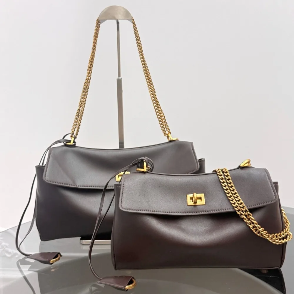New Horizontal Cowhide Chain Bag Old Money Wind Large Capacity Lock Shoulder Fashion Premium Light Luxury Leather Underarm
New Horizontal Cowhide Chain Bag Old Money Wind Large Capacity Lock Shoulder Fashion Premium Light Luxury Leather Underarm