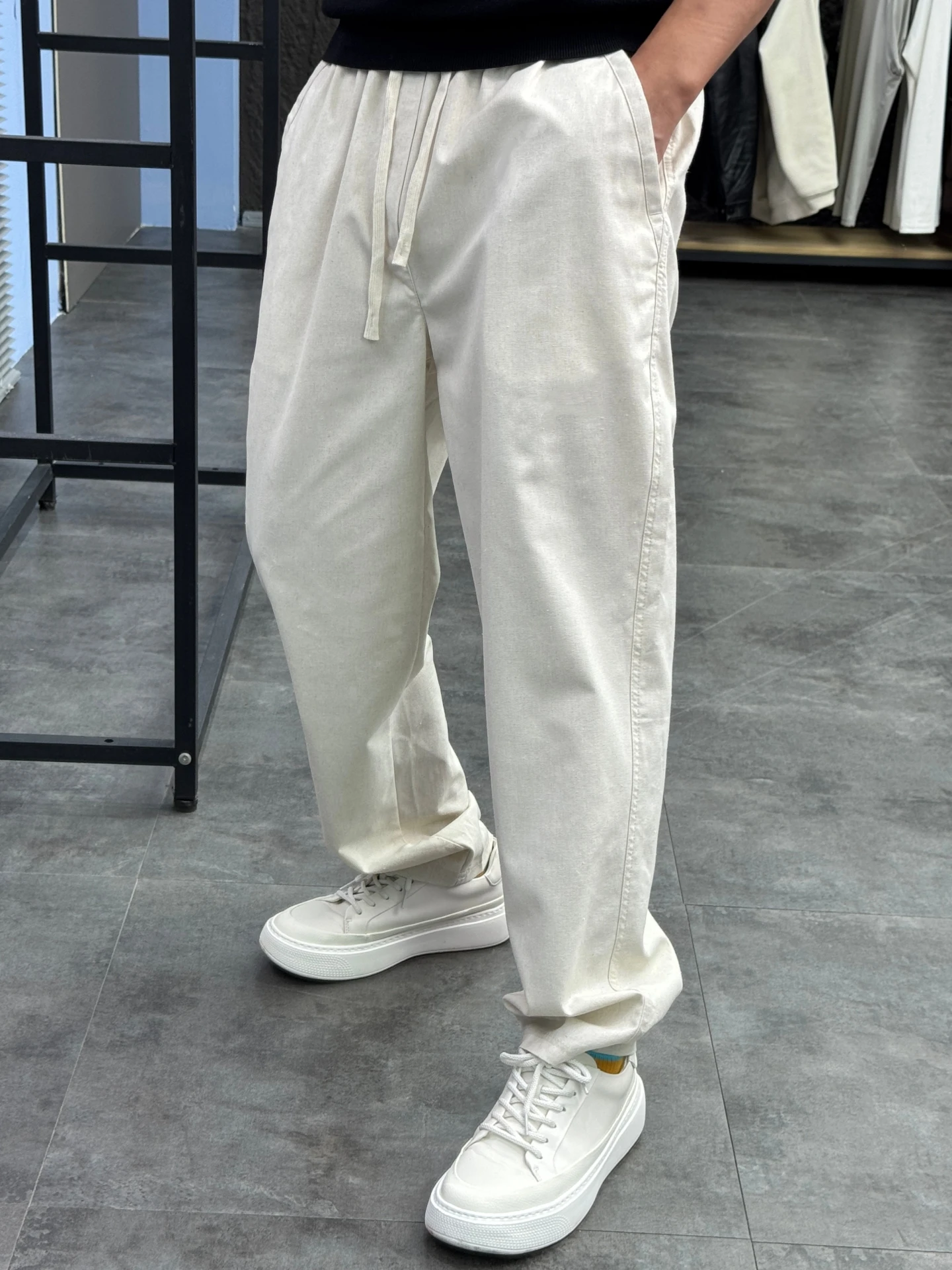 Svip Linen Casual Pants Men's Loose Straight Leg Breathable Lightweight Summer Comfortable Classic Style Cotton Linen Trousers
Svip Linen Casual Pants Men's Loose Straight Leg Breathable Lightweight Summer Comfortable Classic Style Cotton Linen Trousers