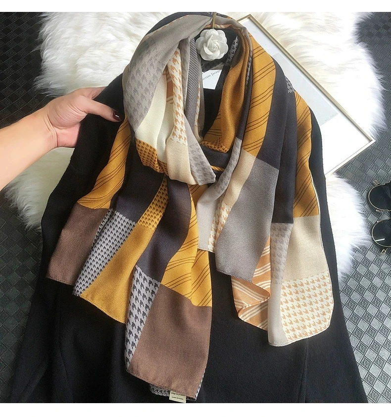 Korean version of spring new letter cotton linen hand feel scarf for women, travel vacation sunscreen shawl, winter warm scarf f
Korean version of spring new letter cotton linen hand feel scarf for women, travel vacation sunscreen shawl, winter warm scarf f