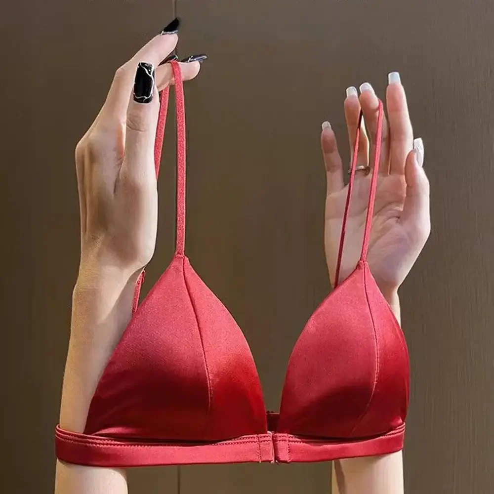 Front Buckle Beauty Bra Cover Small Flat Chest Strap Triangle Cup Thin French Summer Sexy For Women fashion simple Underwear
Front Buckle Beauty Bra Cover Small Flat Chest Strap Triangle Cup Thin French Summer Sexy For Women fashion simple Underwear