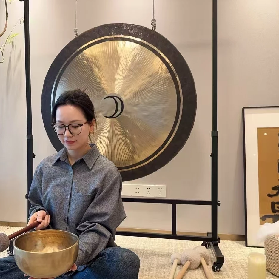 Sound Healing Chinese Handmade Moon Chau gong 32 inch 80CM
Sound Healing Chinese Handmade Moon Chau gong 32 inch 80CM
