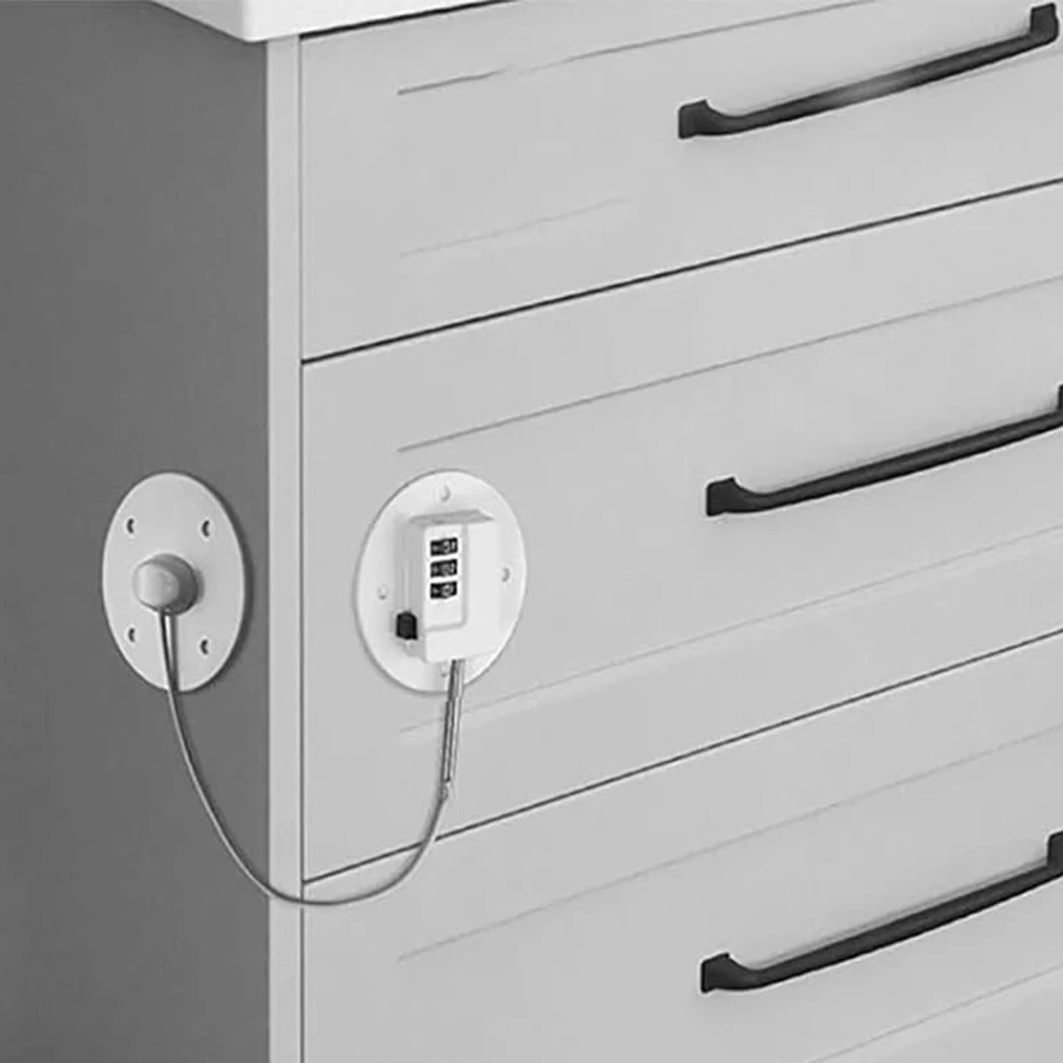 1Pcs Practical Fridge Drawers Window Cabinet Lock Baby Safety Lock With Coded Lock Digital Password Child Protection
1Pcs Practical Fridge Drawers Window Cabinet Lock Baby Safety Lock With Coded Lock Digital Password Child Protection