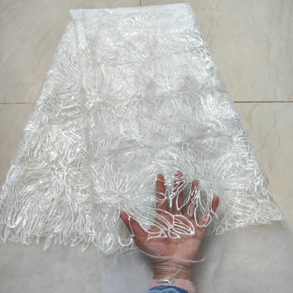 2025 Latest White Sequins French Tulle Lace Fabric African Nigerian Lace Fabric For Women Wedding Party Dress Diy Sew KNX2501
2025 Latest White Sequins French Tulle Lace Fabric African Nigerian Lace Fabric For Women Wedding Party Dress Diy Sew KNX2501