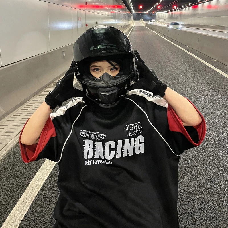 Американская ретро-футболка с пэчворком, мужская, плотная, в стиле гоночной мотоциклетной одежды, уличный стиль, модная летняя одежда
Американская ретро-футболка с пэчворком, мужская, плотная, в стиле гоночной мотоциклетной одежды, уличный стиль, модная летняя одежда