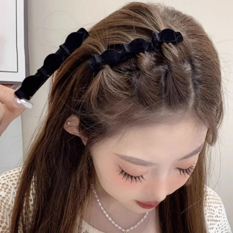 Elegant Velvet Barrettes Women Temperament Ponytail Hairpin Hair Clip Girls Black Red Ribbon Hair Clip Fashion Hair Accessories
Elegant Velvet Barrettes Women Temperament Ponytail Hairpin Hair Clip Girls Black Red Ribbon Hair Clip Fashion Hair Accessories